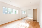 bedroom #1 - Newly renovated upper unit in quiet neighb... Apartments