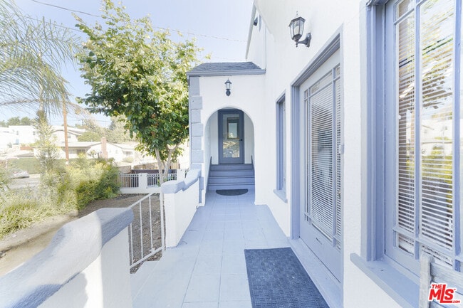 Photo - 424 N Reno St