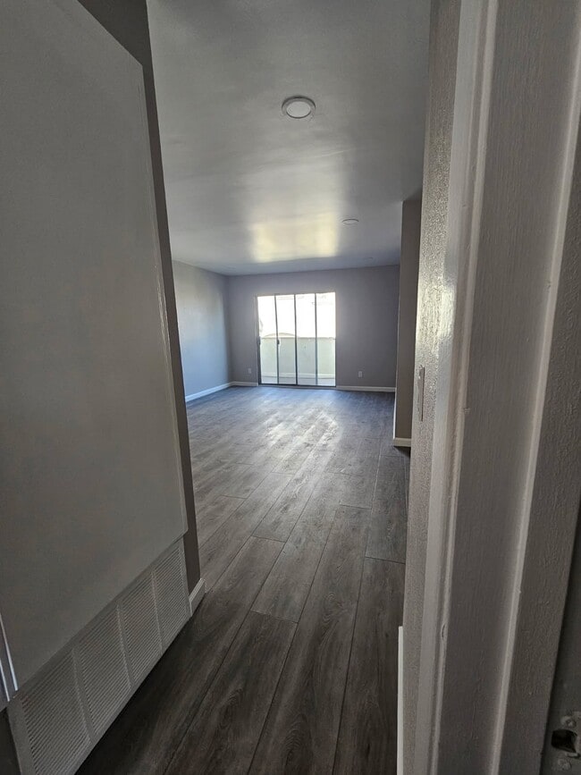 Photo - 18650 Hatteras St Unit 207