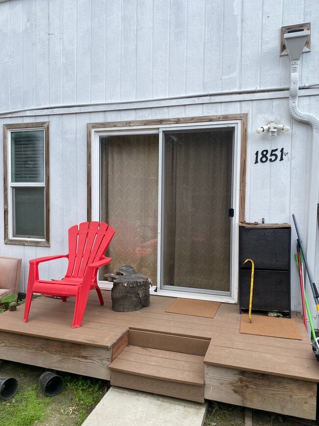 Photo - 1851 Magnolia Ave