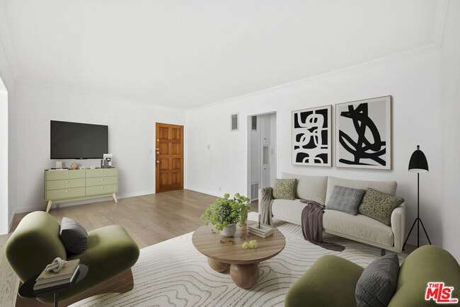 Building Photo - 2623 4th St Unit 5