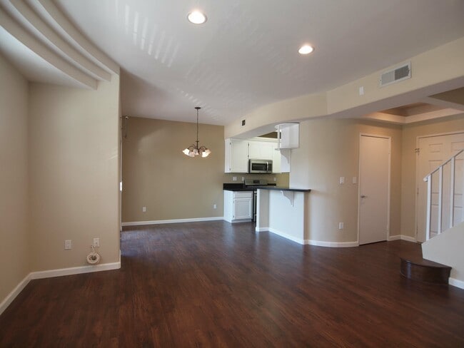 Photo - 14061 Milbank St Unit 3