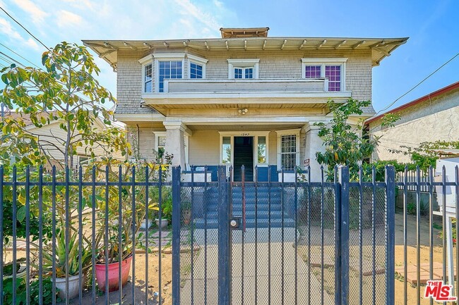 Photo - 1347 Valencia St