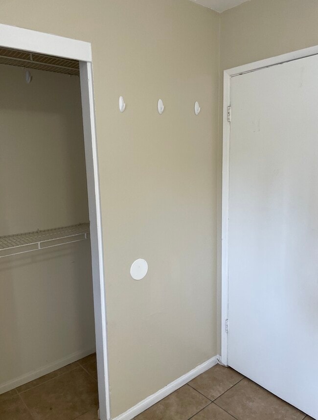 Photo - 5924 Rostrata Ave Unit 1