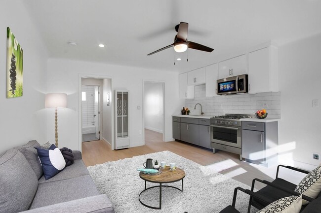 Building Photo - 163 S Burlington Ave Unit #1