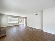 Photo - 21909 Huron Ln