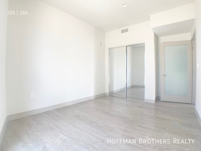 Photo - 3714 Kelton Ave Unit 304