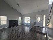 Photo - Room for Rent – 1621 W Newgrove St, Lancaster, CA 93534