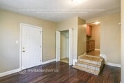 Photo - 1107 W M St House