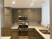 Photo - 855 Tangerine St
