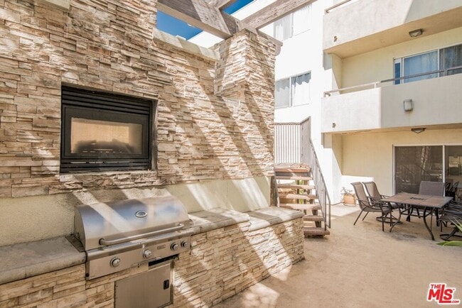 Photo - 4702 Fulton Ave Unit 107