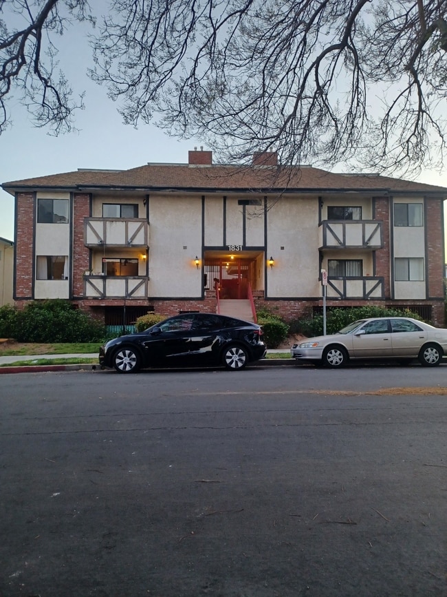 Photo - 1831 Purdue Ave Unit 205
