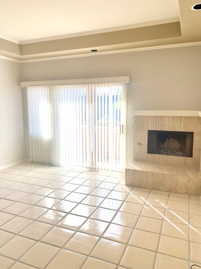 Photo - 7629 Draper Ave Unit 7629 Draper