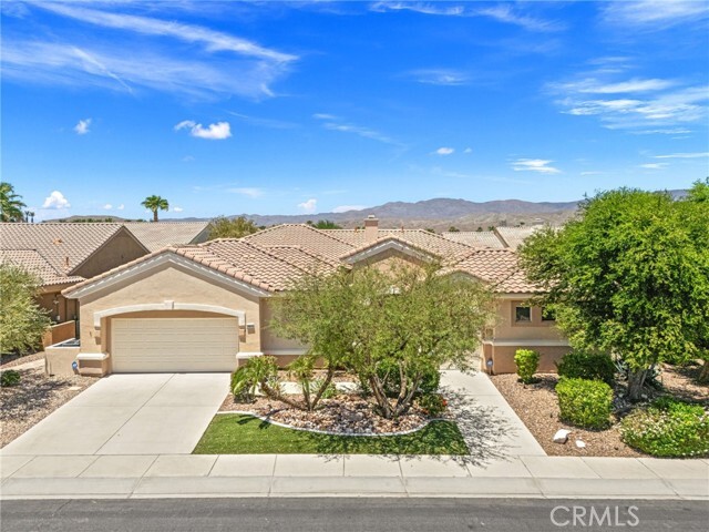 Building Photo - 78652 Alliance Way