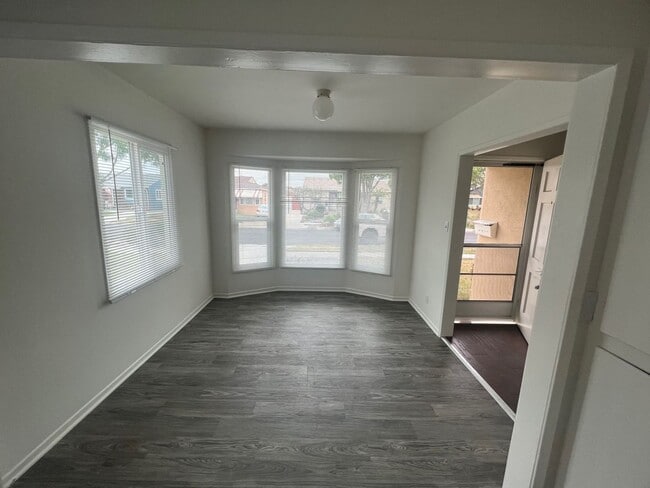 Photo - 3 Bed 1 Bath Home!