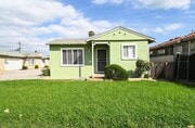 Photo - House - 2 Bedrooms / 1 Bathroom - Downey