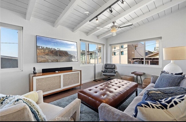 Photo - 200 Moonstone St