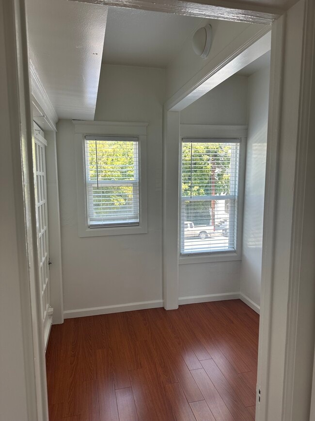 Photo - 5740 Franklin Ave Unit 203