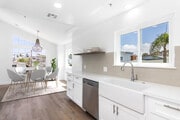 Photo - 529 Pine St Townhome