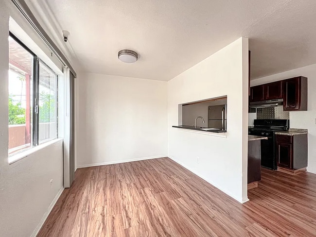 Dining Room Area - Delano Townhomes