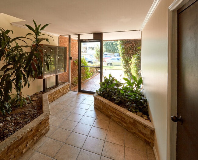 Photo - 817 10th St Unit #206