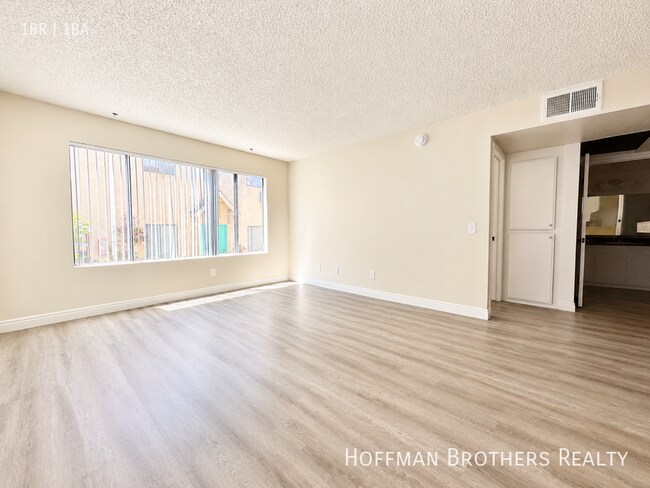 Photo - 9233 Van Nuys Blvd Unit 209