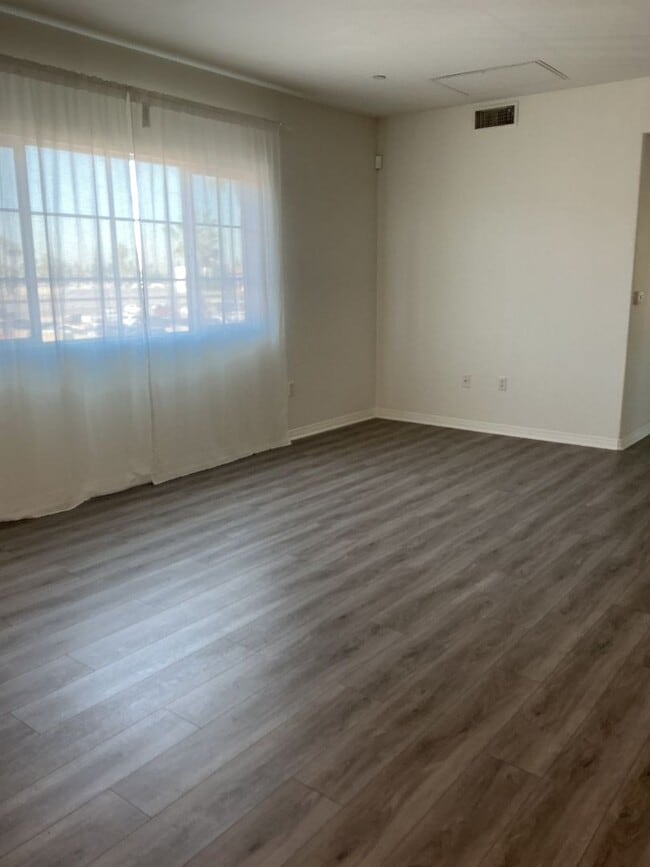 Photo - Club 42 #304 Unit 304