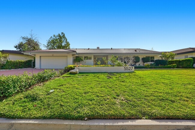 Building Photo - 5527 Burning Tree Dr