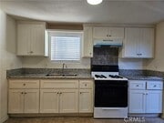 Photo - 218 E 25th St