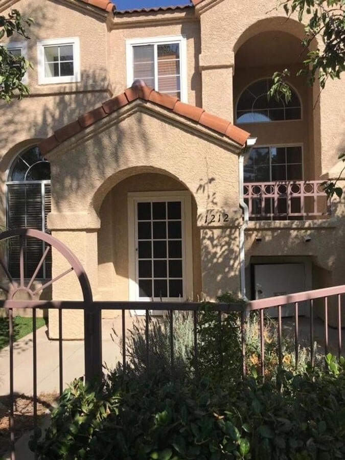 2 Bedroom, 2.5 bath Condo in a gated Community! - 2 Bedroom, 2.5 bath Condo in a gated Community!