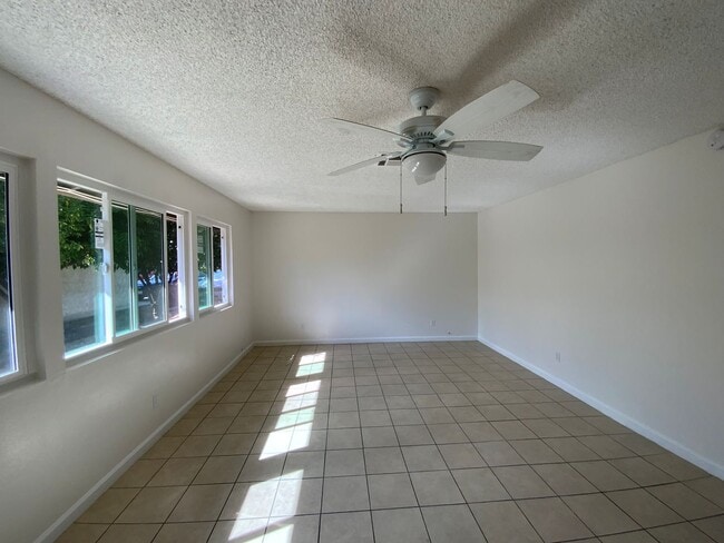 3bd/2ba Duplex! - Hemet, CA - 3bd/2ba Duplex! - Hemet, CA House
