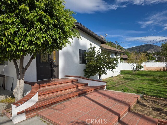 Photo - 13501 Egbert St