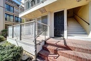 Photo - 15 Spinnaker St Unit 1