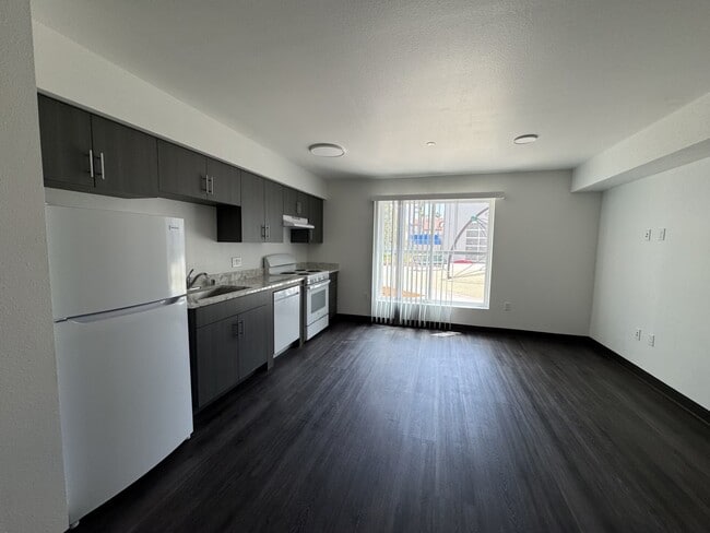 Photo - 3509 Vista Ln