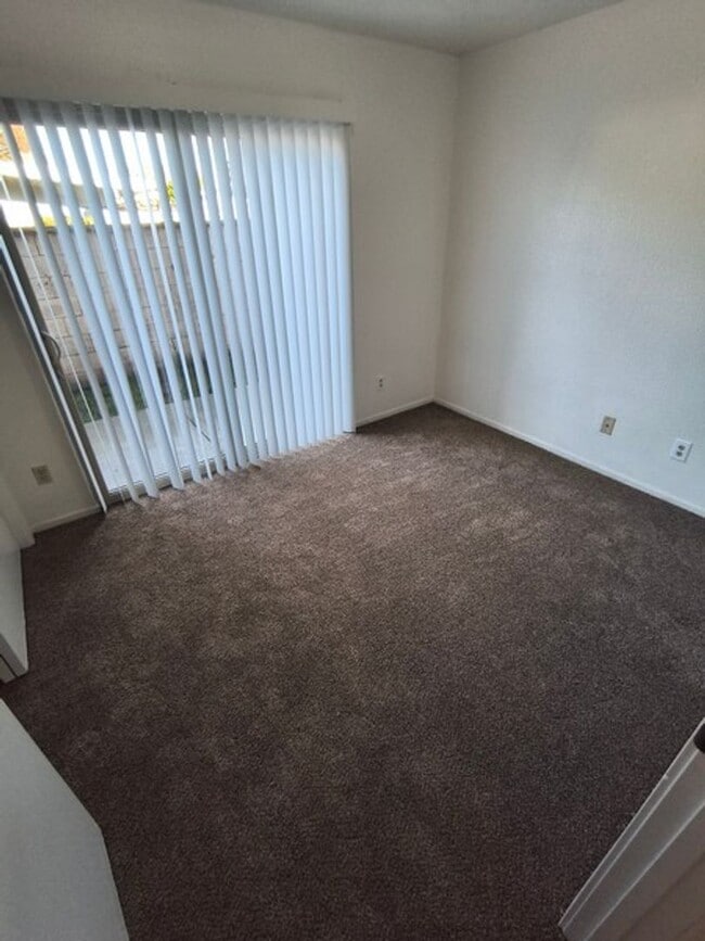 Photo - 504 S Oakley Ave Unit 504A