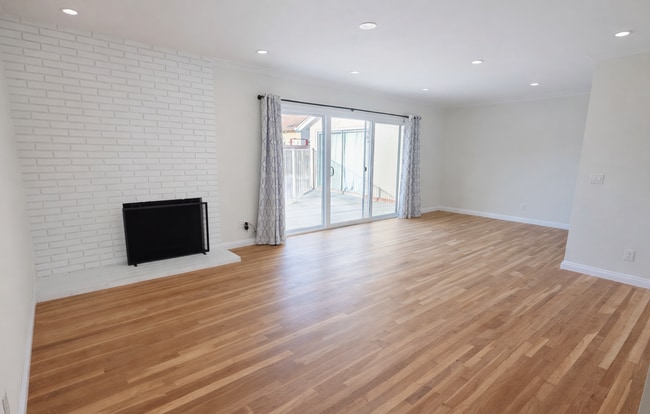 Photo - Beautiful 4 bed 3 bathroom
