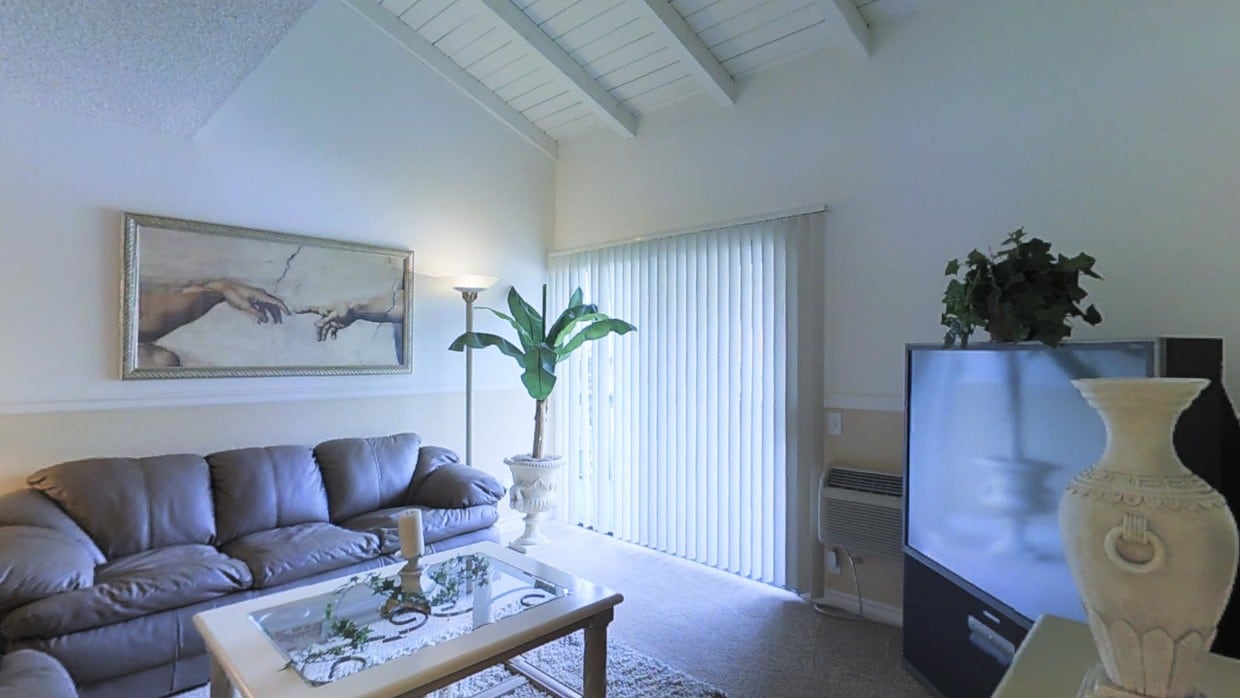 3D Tour - McComber Creek Apartment Homes