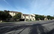 Sunset Gardens - Nova Townhomes