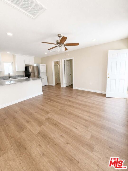 Photo - 4049 Halldale Ave