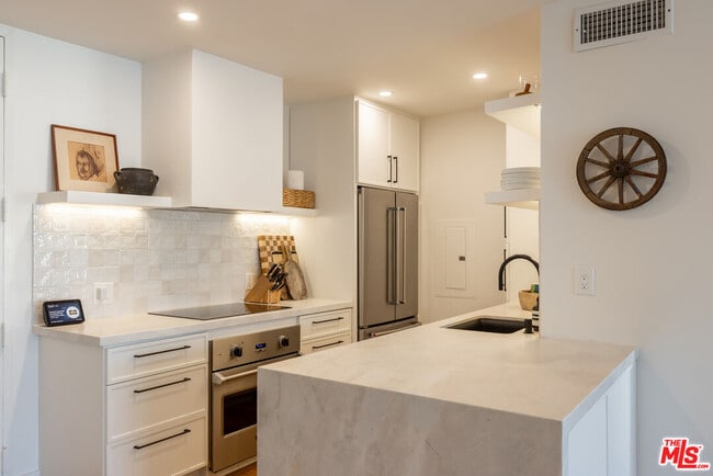 Photo - 1351 N Crescent Heights Blvd Unit 316