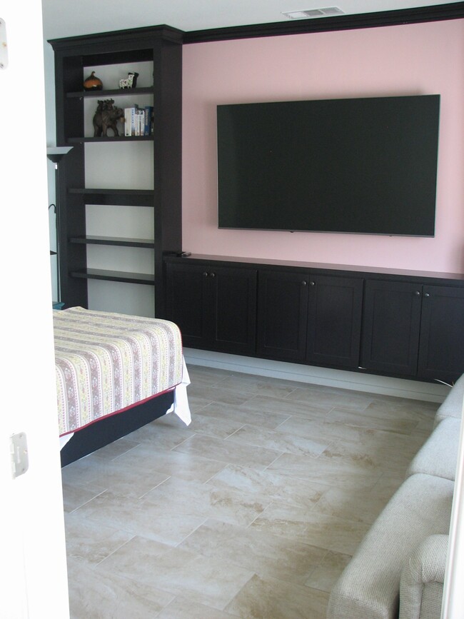 Photo - 7068 Laban Ln