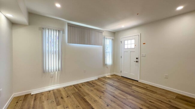 Photo - 126 E 3rd St