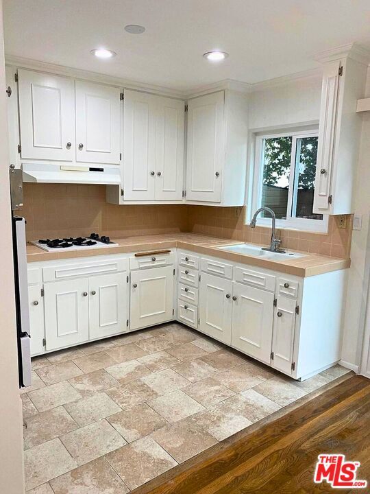 Photo - 1438 S Barrington Ave Unit Apt 3