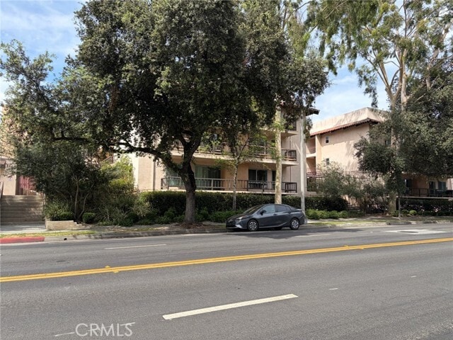 Building Photo - 1127 E Del Mar Blvd Unit 229
