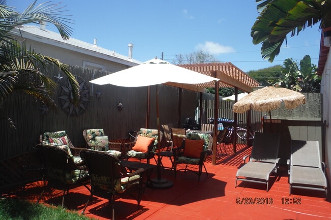 Building Photo - 1036 Felspar St