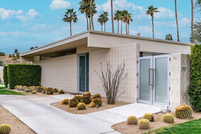 Photo - 177 Westlake Dr