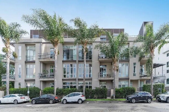 Building Photo - 13320 Beach Ave Unit 102