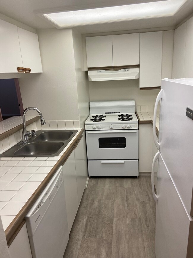 Photo - Midvale Ashton Plaza