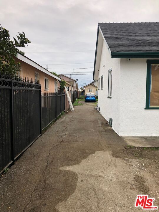 Photo - 154 W 93rd St