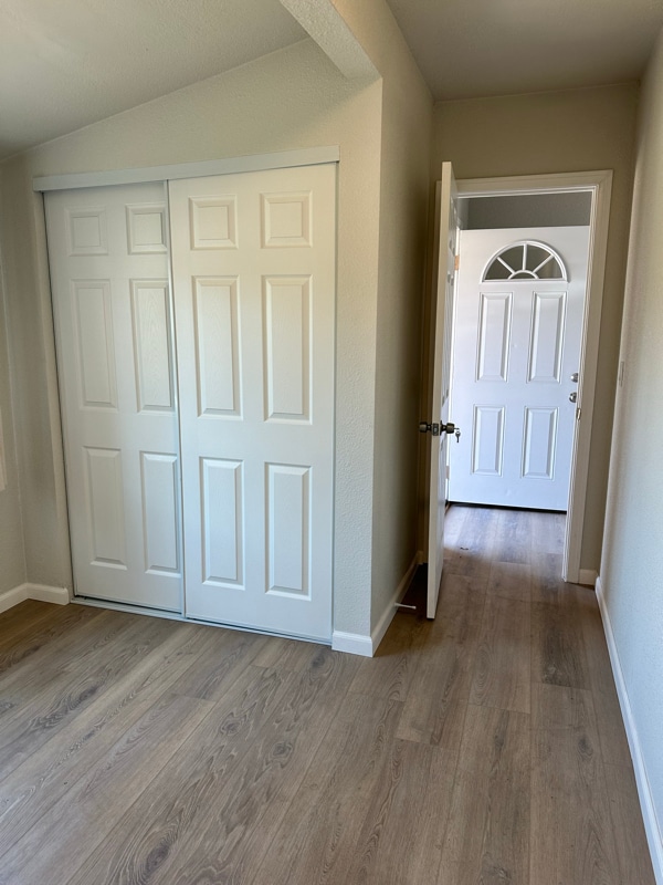 Building Photo - 8861 Live Oak Ave